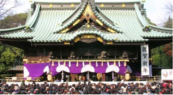 <新宿発・西船橋発> 開運!初富士を望むお正月 三嶋大社初詣 と 海鮮グルメ天国・沼津港で選べるランチ そして、光のトンネル!時之栖イルミネーション『ひかりのすみか』2